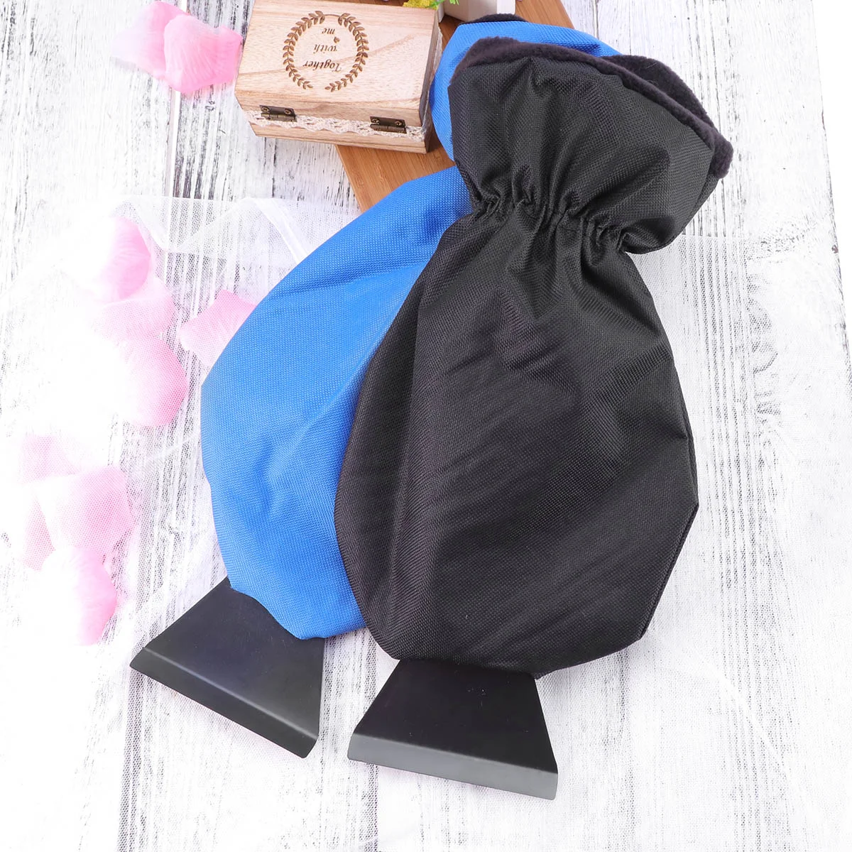 

Car Snow Scraper Removal Gloves Handheld Car Cleaning Snow Clean Tool Ice Scraper for Auto Window Car-styling (Black)