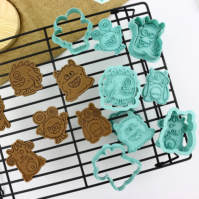 

6pcs Monster Cartoon Biscuit Mould Halloween Cookie Cutter Plastic 3D Monster Shape Cartoon Pressable Cookie Stamp Baking Tools