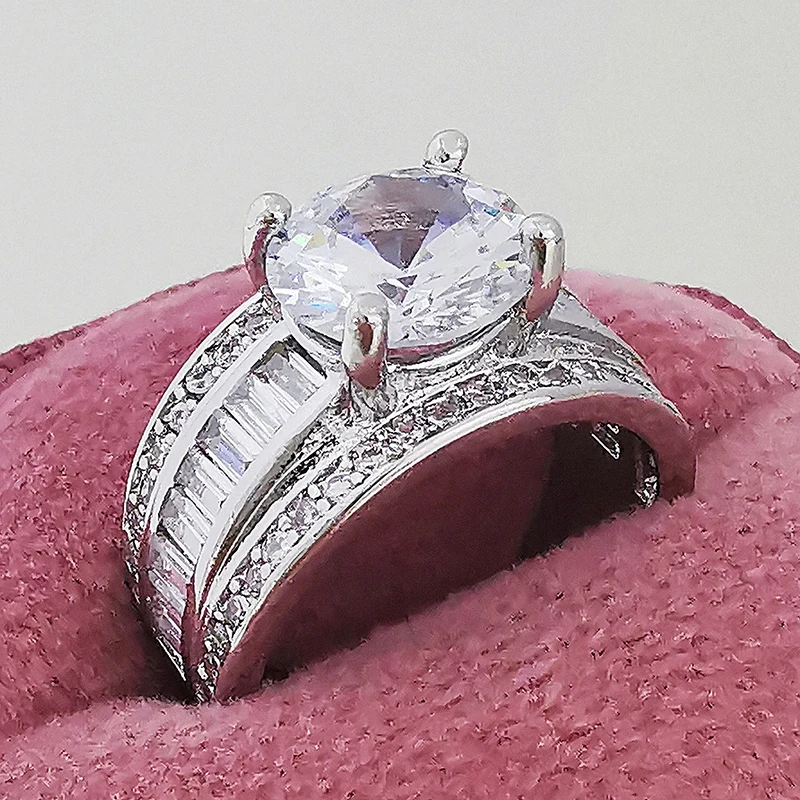 

2022 New Arrival Luxury Halo silver color designer Engagement Ring For Women Lady Anniversary Gift Jewelry Wholesale R5512