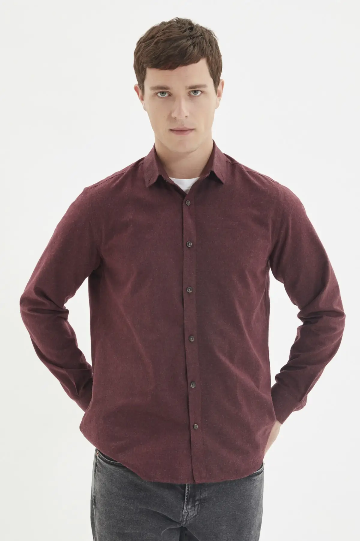 

Men's Slim Fit buttoned collar shirt TMNAW20GO0094