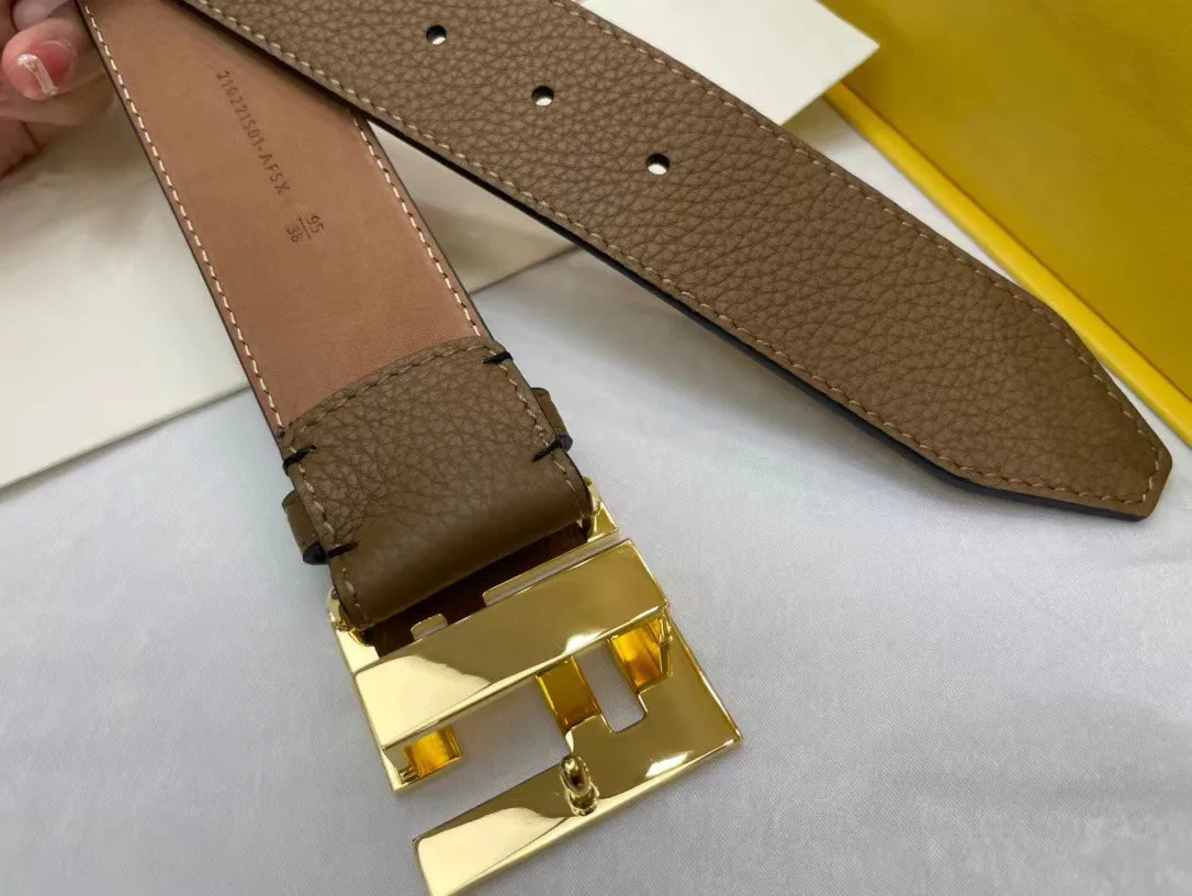 

2022 hot new product leather metal buckle simple solid color belt, fashionable and versatile