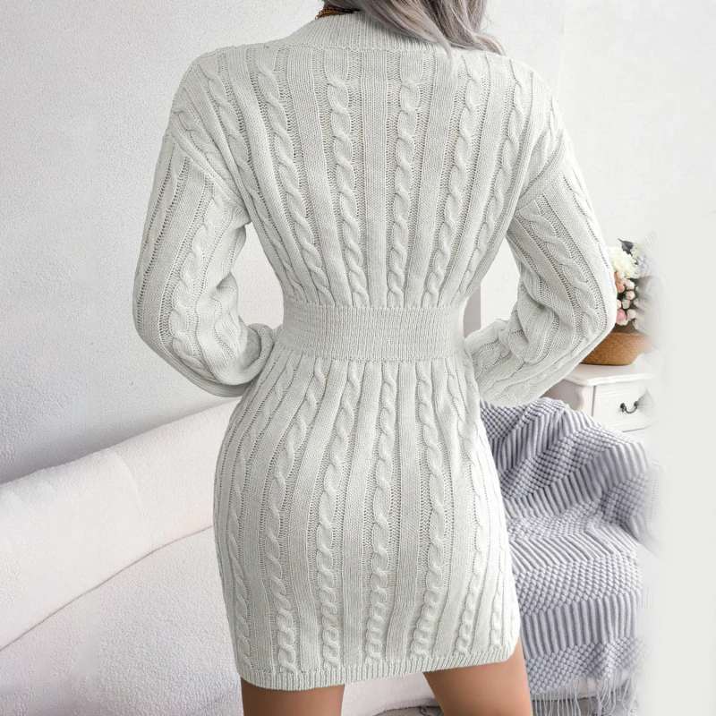 

Женское трикотажное платье-свитер с V-образным вырезом и длинным рукавом