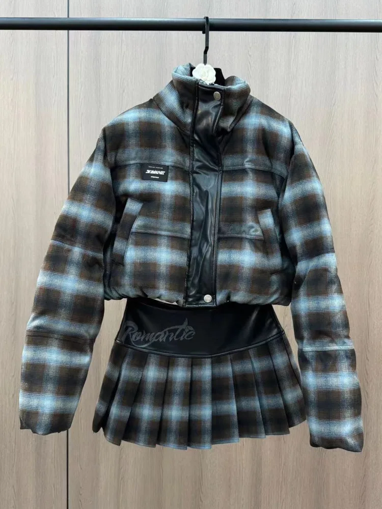 [ZOCI] Зимний пуховик с воротником-стойкой и длинными рукавами в клетку мини-юбка