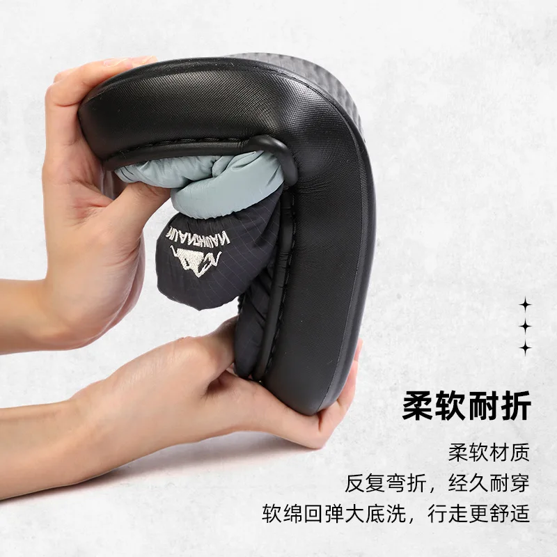 Зимние теплые пуховые хлопковые тапочки домашние для пар домашняя обувь с