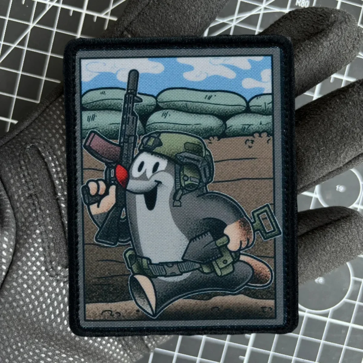 Тактическая нашивка Krtek Mole Operator на липучке военный армейский значок повязка руку