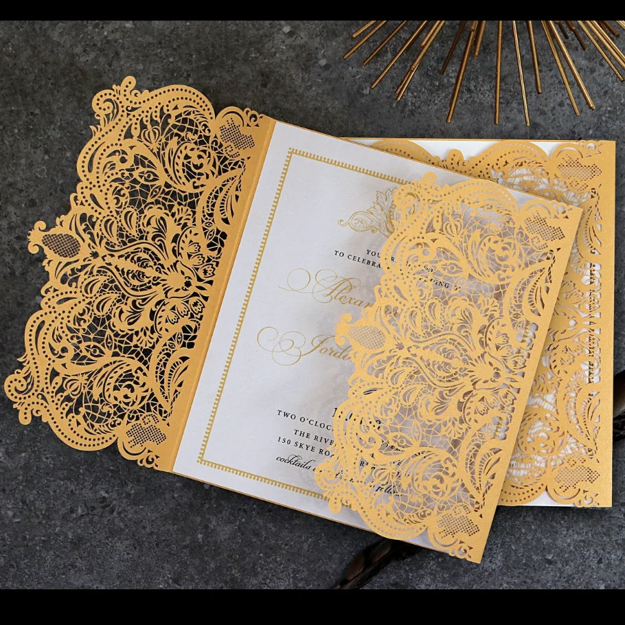 

Three-dimensional Golden Greeting Card Hollow Postcard 15*15cm High-end Wedding Invitation European Birthday Party Invitation