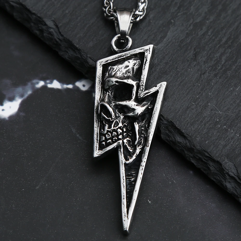 

Punk Vintage Stainless Steel Lightning Necklace Men Unique Domineering Skull Biker Pendant Amulet Jewelry Gift Dropshipping