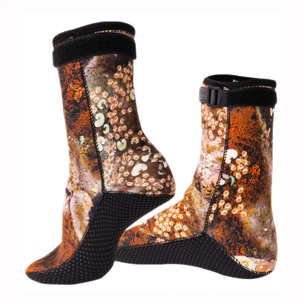 

New 3MM neoprene diving socks Adult children swimming warm beach socks Water sports surfing anti-slip camouflage diving socks
