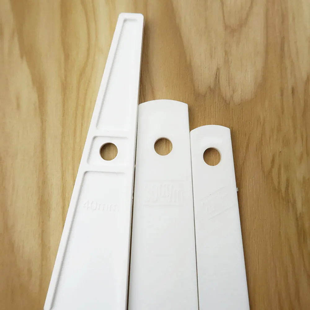 

3Pcs/Set White Plastic Gumming Board Smear Glue Scraper Handmade Carving Stitching Sewing Leather Craft Tools 20mm 30mm 40mm