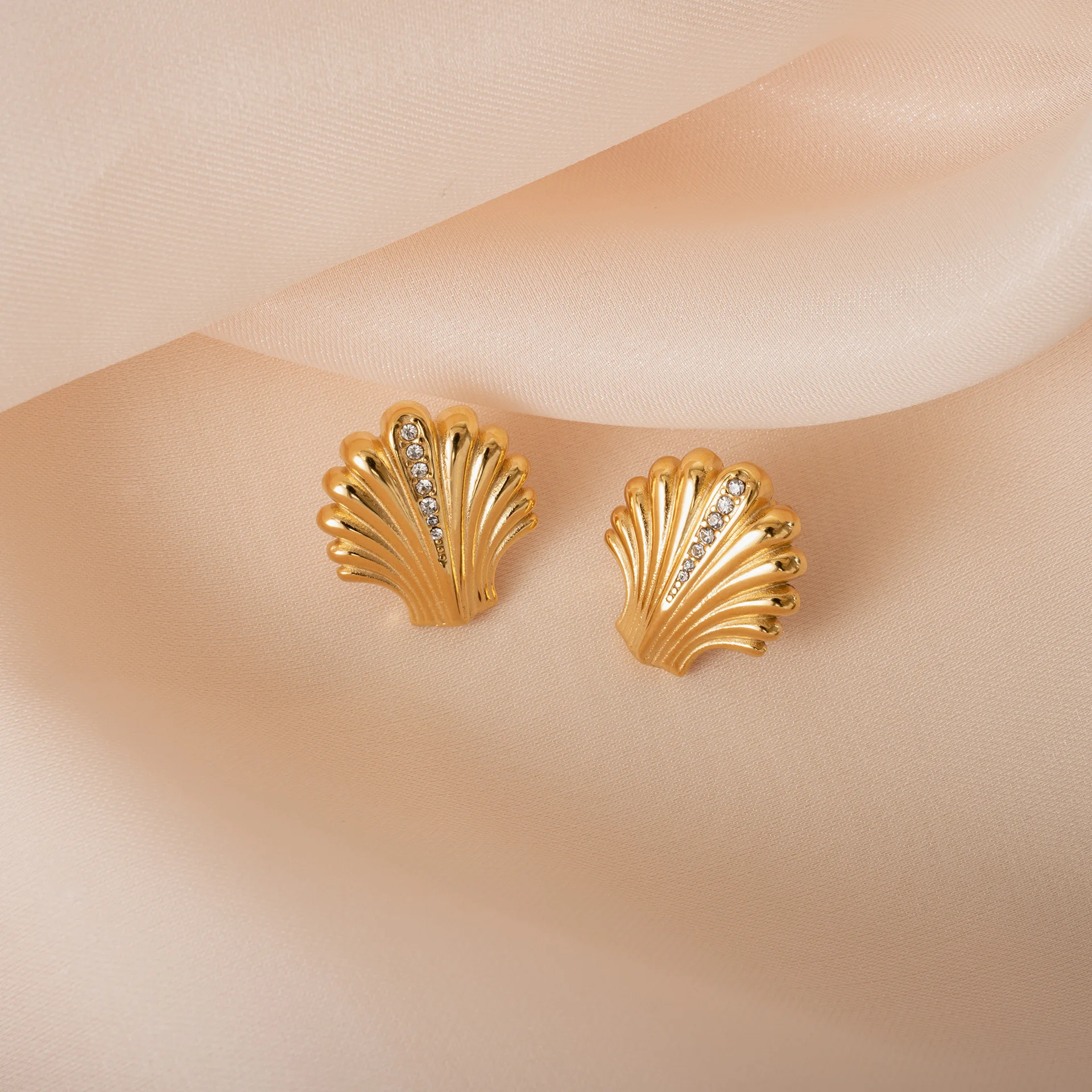 Женские позолоченные серьги-гвоздики из нержавеющей стали 18 К