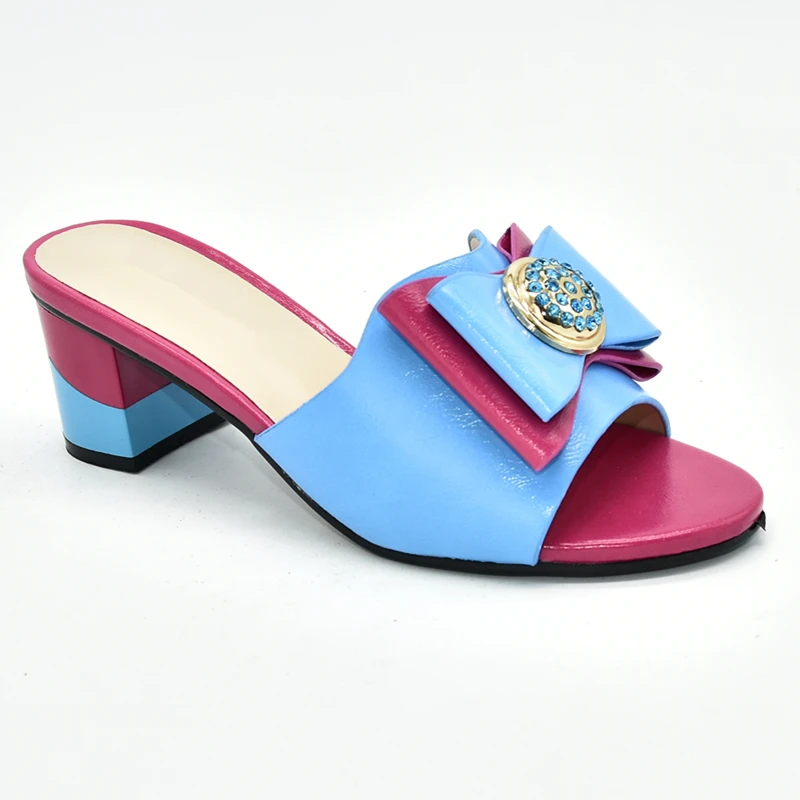 Новые женские туфли в африканском стиле тапочки с металлической отделкой и