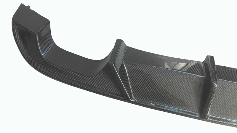 Задний бампер из углеродного волокна в стиле RZA диффузор спойлер для GOLF MK7R