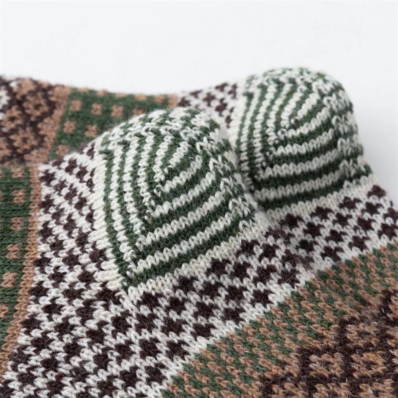 2021 New Style Wool Socks for Women Autumn WinterWarmer Ethnic Style Cashmere Thermal Thicken Women Casual Socks