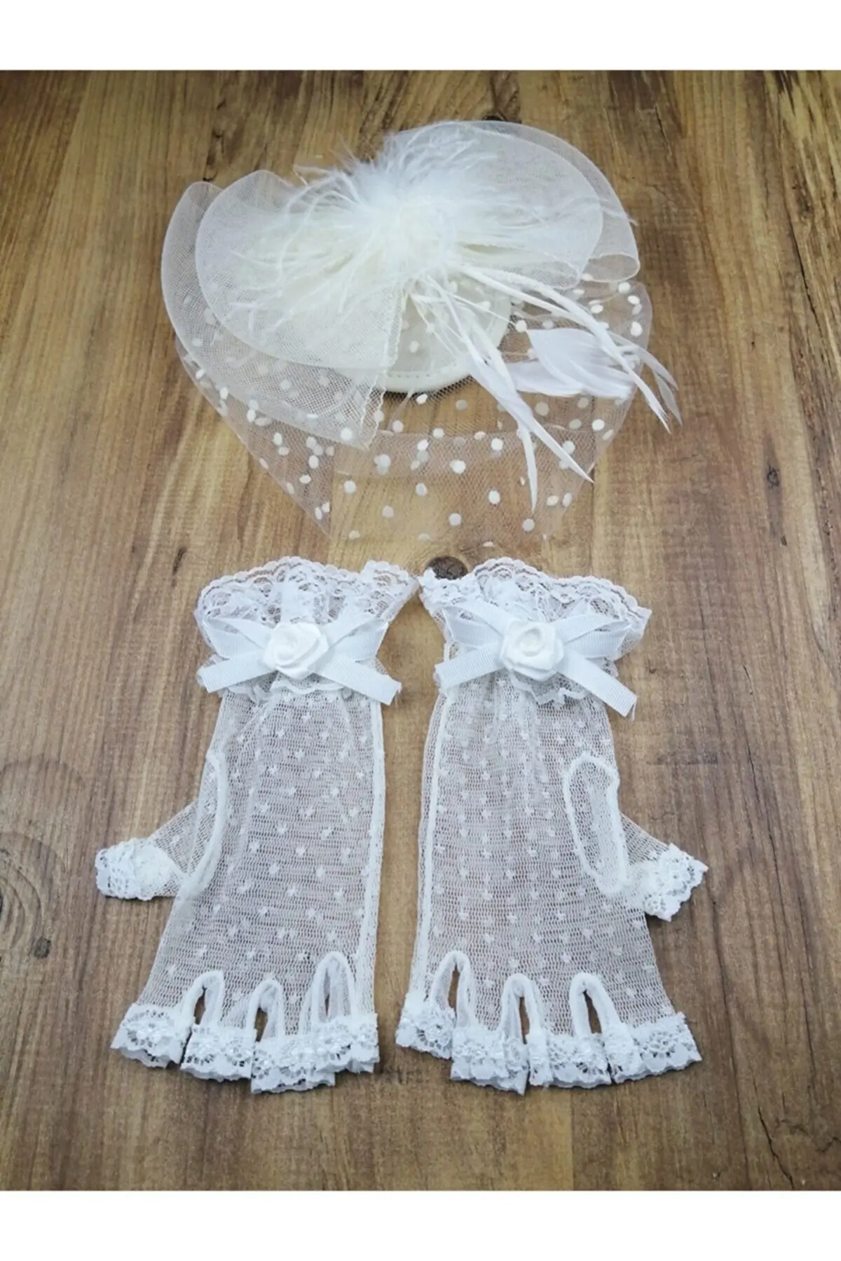 

Cream Vualet And White Short Bow Bridal Gloves NKH-1068 Lace Mesh Bridal Transparent Elegant Fishnet Silk Tulle Guipure