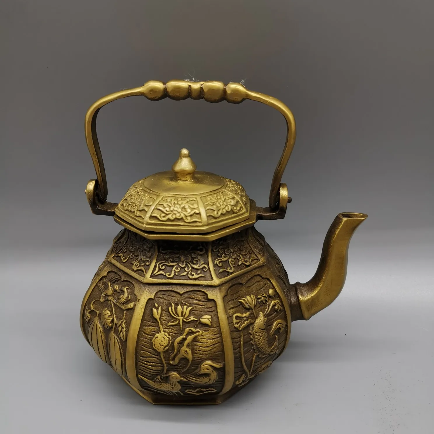 

Collect Chinese Boutique Brass Sculpture Lucky " Eight Treasures" Pot Metal Crafts Home Decoration