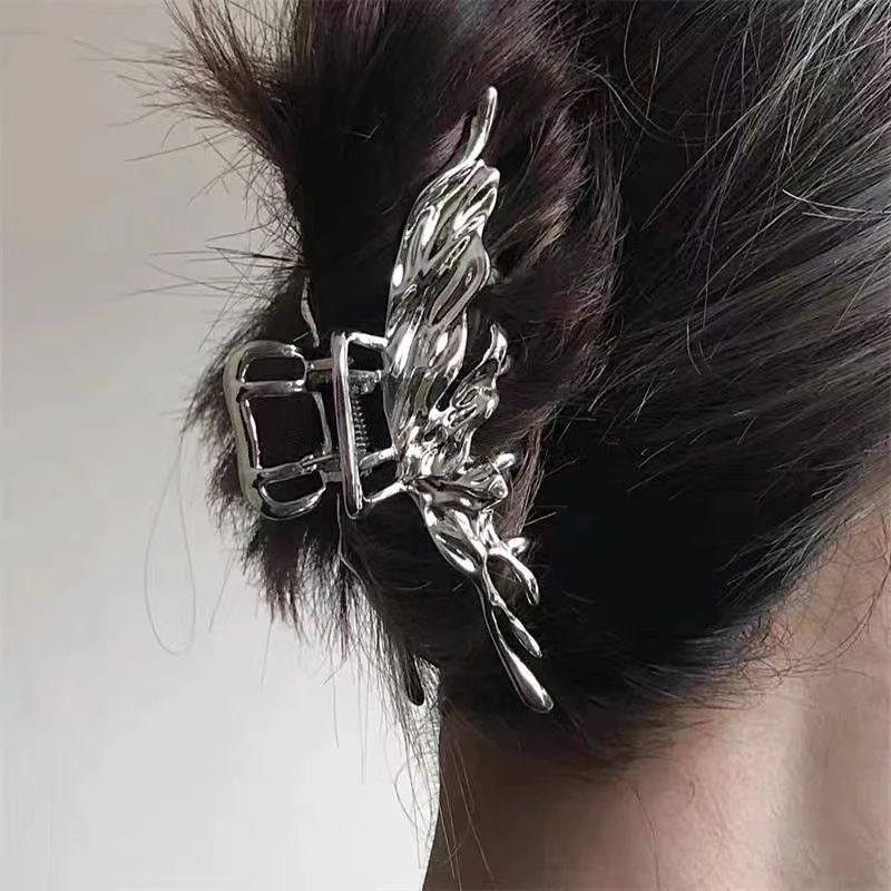 

2022 Vintage Goth Metal Butterfly Hair Claws Geometry Irregular Hair Clip For Women Girl Y2K Punk Exaggerate Jewelry Accessories