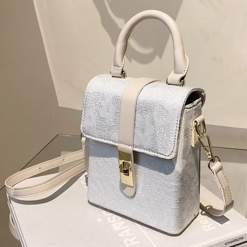 

Роскошная кожаная популярная Сумочка для женщин на весну 2022 Новинка Высококачественная Универсальная Женская нишевая сумка-мессенджер на ...