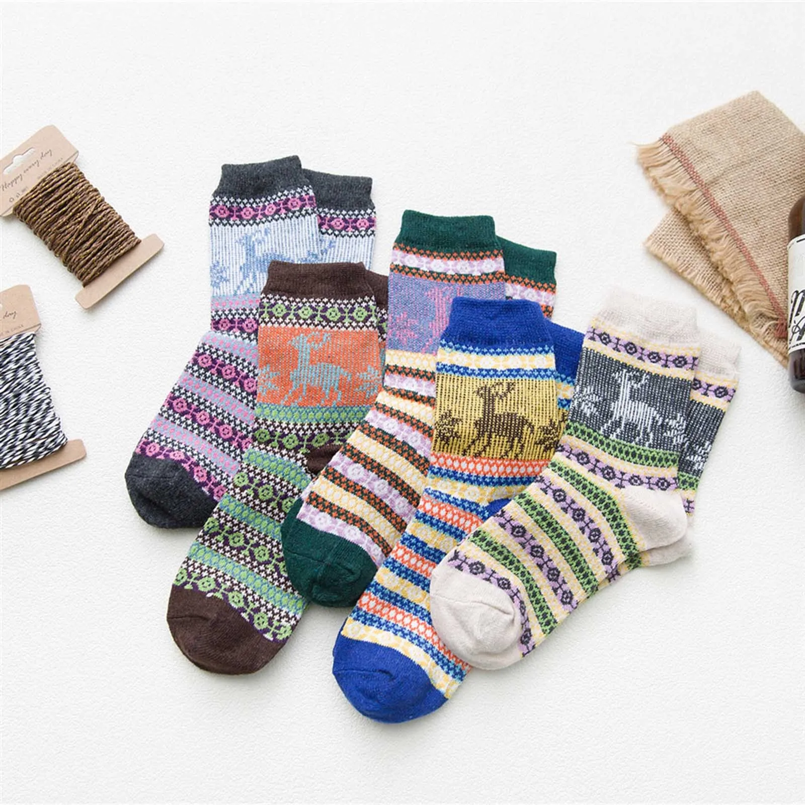 

5 Pairs Colorful Elk Stripe Cotton Socks 2023 Fashion New Mid-Tube Socks Spring Fall Harajuku Vintage Floor Socks Unisex Socks