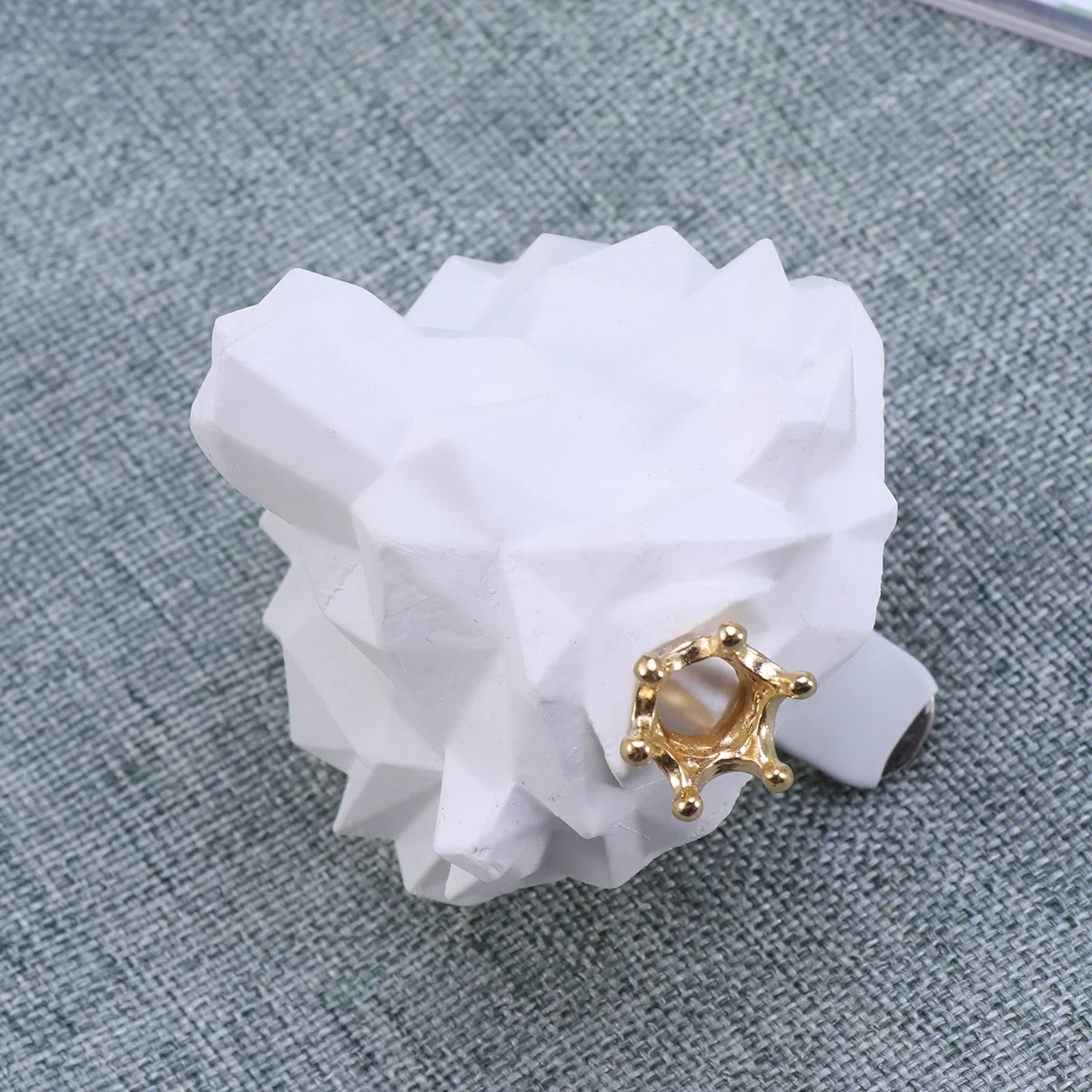 

1PC Ornament Air Conditioning Practical Air Vent 3D Diffuser Aromatherapy Car Decoration