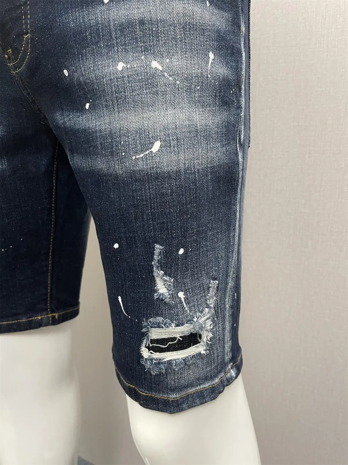 2023 Spring/Summer New Jeans Men's Denim Shorts Fashion Slim Fit Water Wash Hole Patch Embroidery Capris