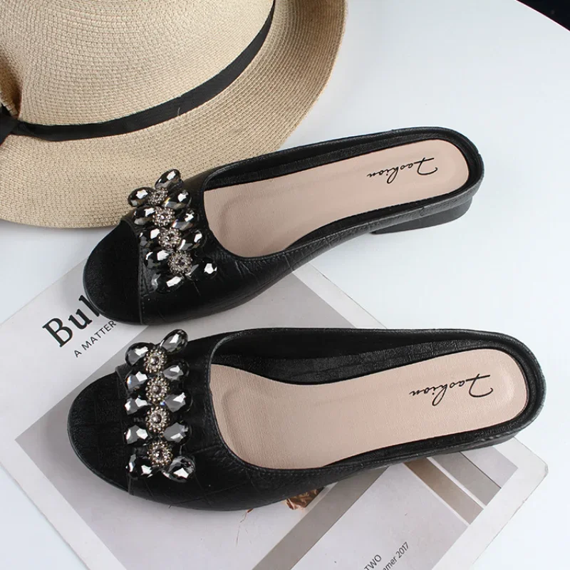 Сандалии и тапочки женская летняя верхняя одежда на толстой подошве женские