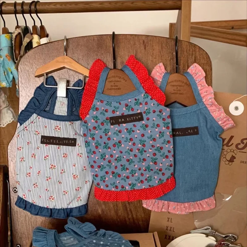 

Цветочная юбка, одежда для домашних животных, платье с клубникой для собак, одежда для собак, костюм с принтом французского бульдога, милые летние синие маски для девочек