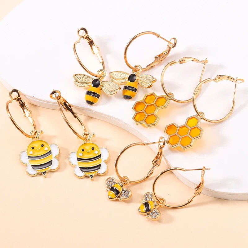 

Kawaii Cute Enamel Fat Bee Dangle Earrings Fashion Animal Hanging Hoop Earrings For Women Jewelry Accessories Party Gift