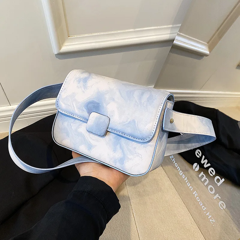 

Pu Blue and White Gradient Metal Tower Buckle Women's Daily Party Commuter Bag 2022 Fashion Luxury Crossbody Shoulder Messenger