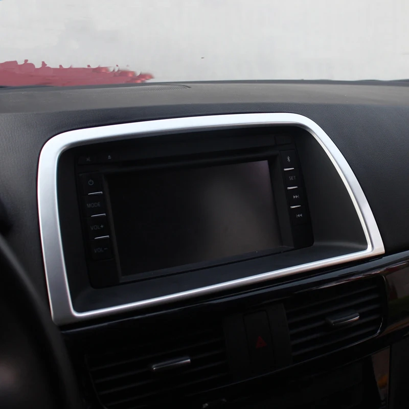 Для Mazda CX-5 (KE) 2012-2016: Хромированная накладка на центральную панель приборов и рамка для навигационного экрана (art.: 3920dc9960a4e) - 3920dc9960a4e