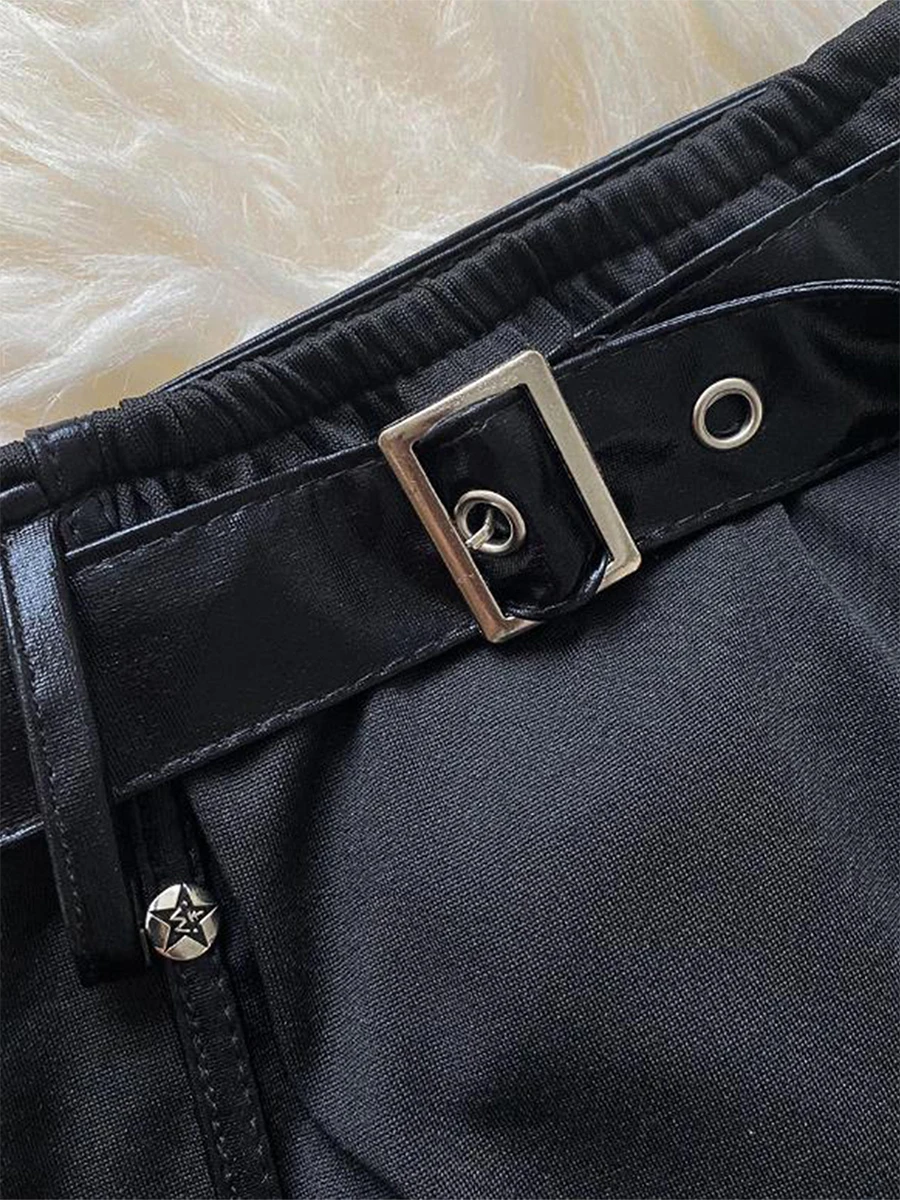 Комплект женского нижнего белья с коротким рукавом и мини-юбкой