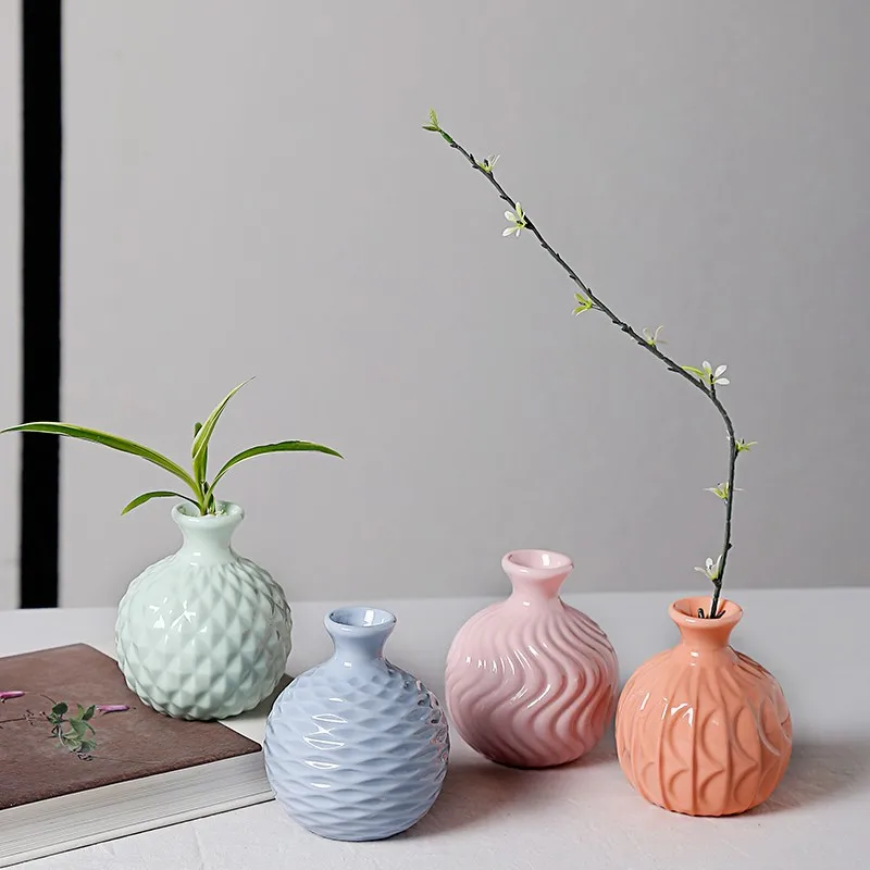 

Mini Ceramic small vases, modern simple table decorations, creative Nordic air dried flower scented flower holders