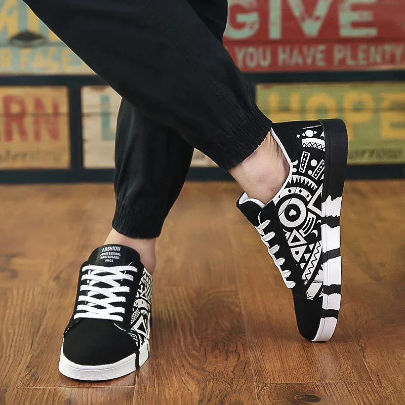 Sneakers Mens Casual Vulcanized Skateboarding Shoes Fashion Lace-up Breathable Sports Shoes Male