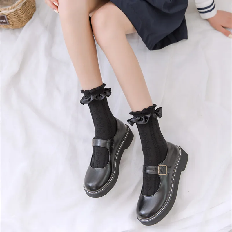 

Women Socks Lolita Style Japanese Kawaii Cute Frilly Ruffle Socks White Black Lace Girls Sweet Heart Harajuku Short Socks JK