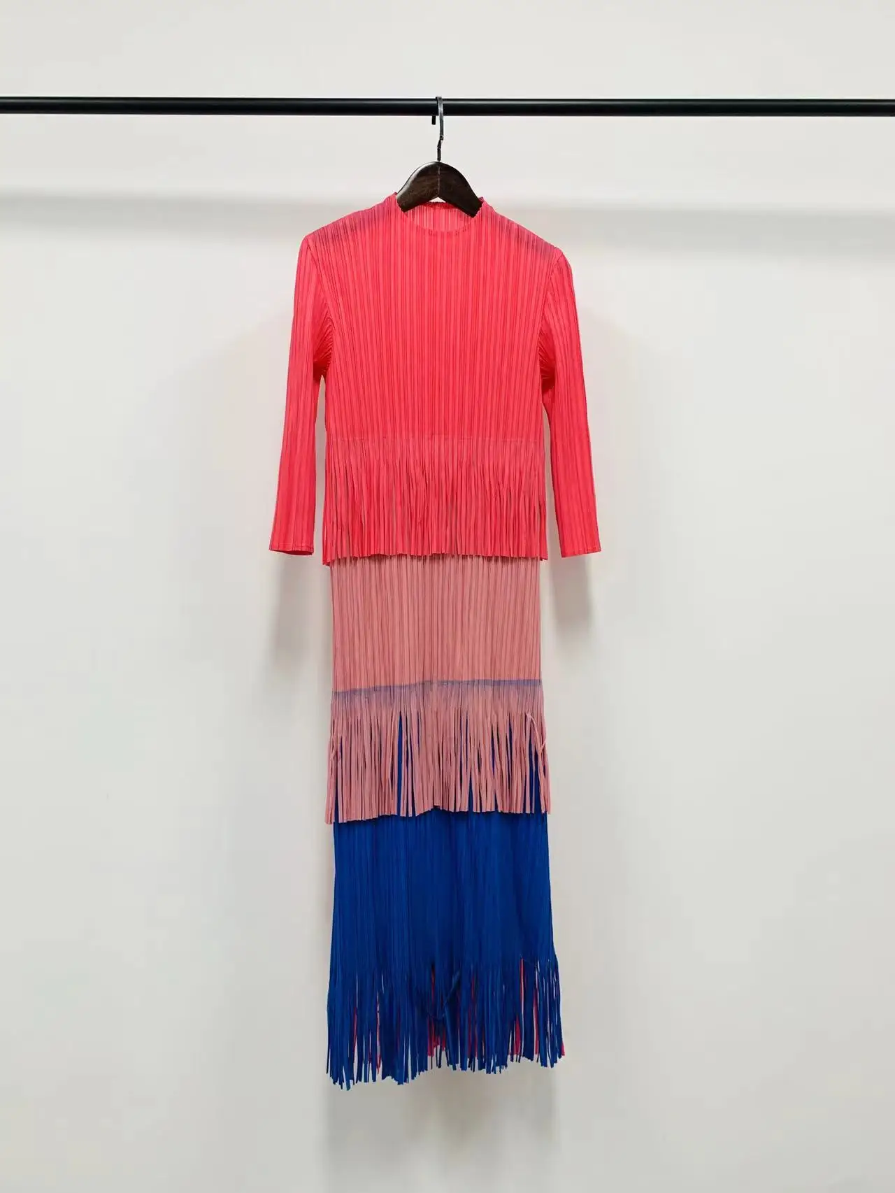 

Miyake Pleated Dress 2023 Spring And Autumn Color Matching Tassel Fashion Slim Temperament Commuting Long Dresses For Women