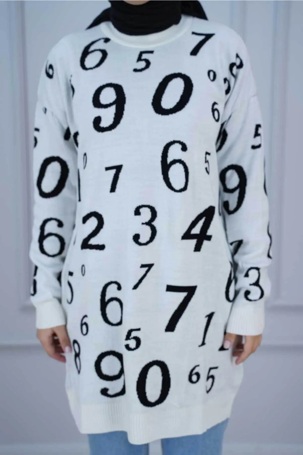 

Mr. Hijab White Female Pattern Sweater Women Muslim Sweater