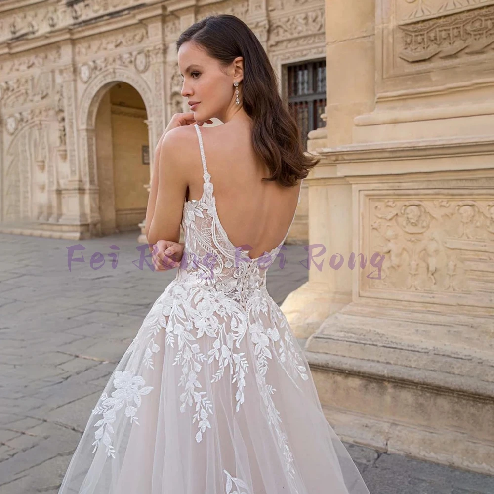 Рисунок 4 - Женское свадебное платье со шлейфом It's yiiya