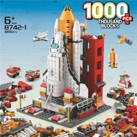 1000pcs aviation spaceport model shuttle space rocket launch center building blocks construction spaceship bricks creative toys
