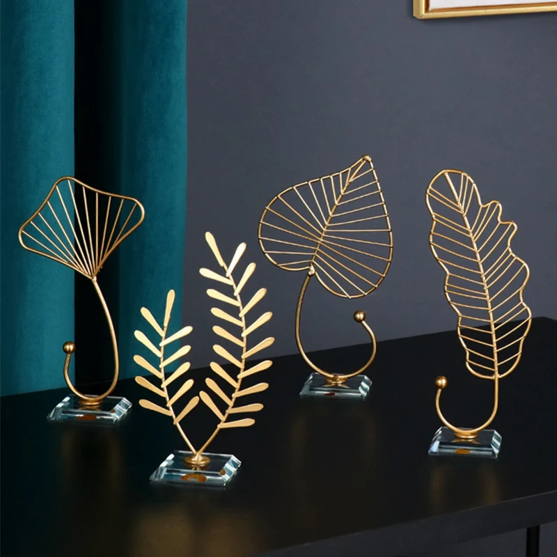Golden Hollow Leaves Ornaments Nordic Desktop Decoration Metal Crafts Home Decor Collectibles Creative Light Luxury Holiday Gift