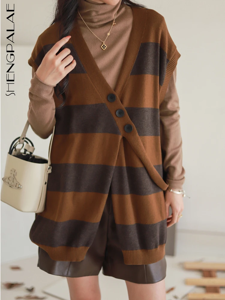 

SHENGPALAE Fashion Women Sweater Vest Striped V-neck Diagonal Buckle Design Sleeveless Knitting Waistcoat Autumn 2023 New 5R4390