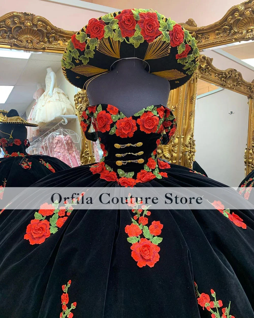 Фото Платья с вышивкой Charro Quinceanera 2023 мексиканские платья с открытыми плечами 15 лет с открытой спиной милое 16-летнее платье №4