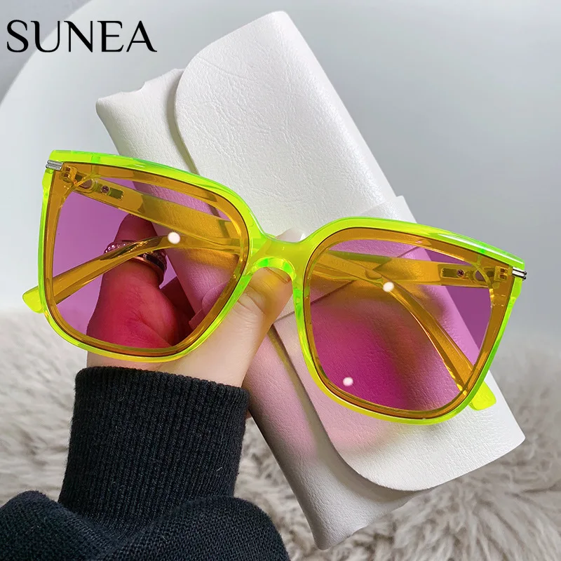 

Fashion Square Sunglasses Women Oversized Sunglass Vintage Rivets Sun Glass Men Luxury Design Eyewear UV400 Gradient Shades