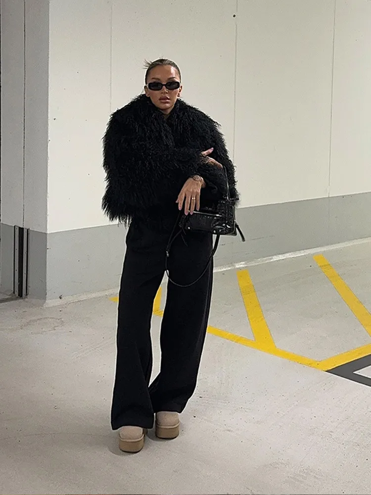 Женская куртка из искусственного меха