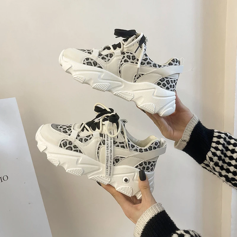 

Brand Thick Soled Running Shoes Women Breathable Sneakers Woman Zapatillas Mujer Leisure Casual Sport Shoes for Girls Outdoor