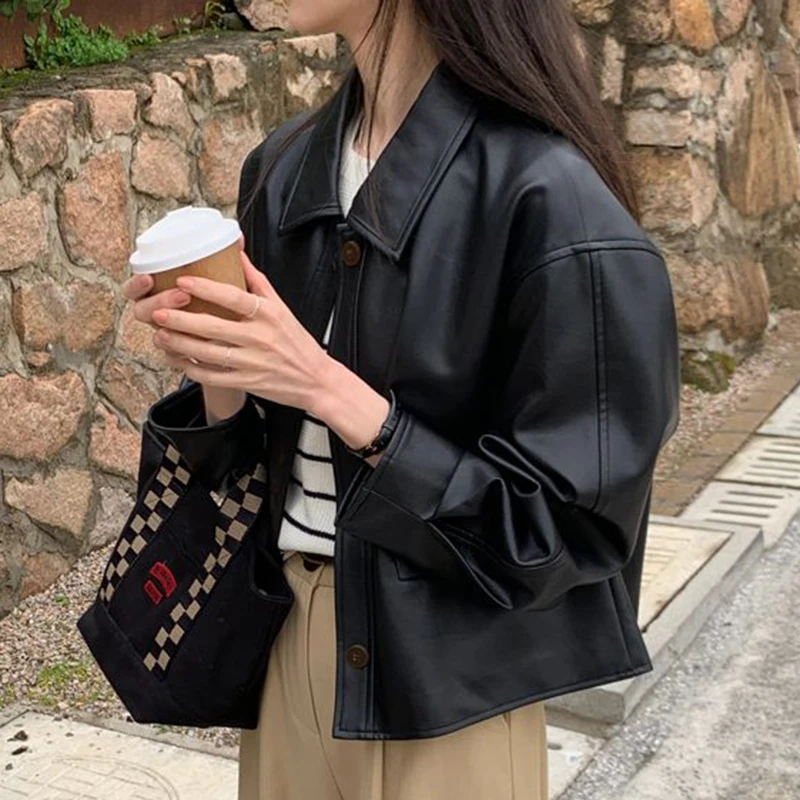 French style  gold button lapel leather coat with short design new style autumn 2023  leather jacket women