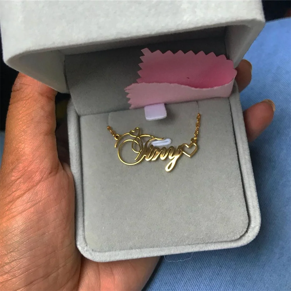 Рисунок 2 - Персонализированные ожерелья с двойным именем