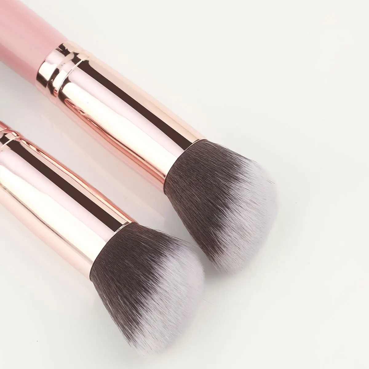 Высококачественная Искусственная Коническая Кисть Для Макияжа Цельная