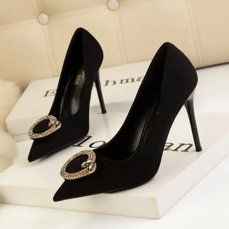 

Ladies Fashion Banquet High Heels Shallow Mouth Pointed Retro Metal Buckle Sexy Thin High Heels Single Shoes Women 2022 New