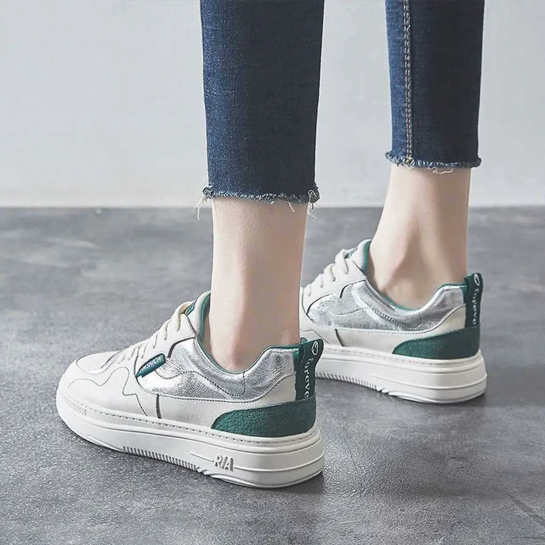 

Новинка, женская спортивная обувь на шнуровке, Модные женские кроссовки, популярная Стильная универсальная Повседневная Студенческая обув...