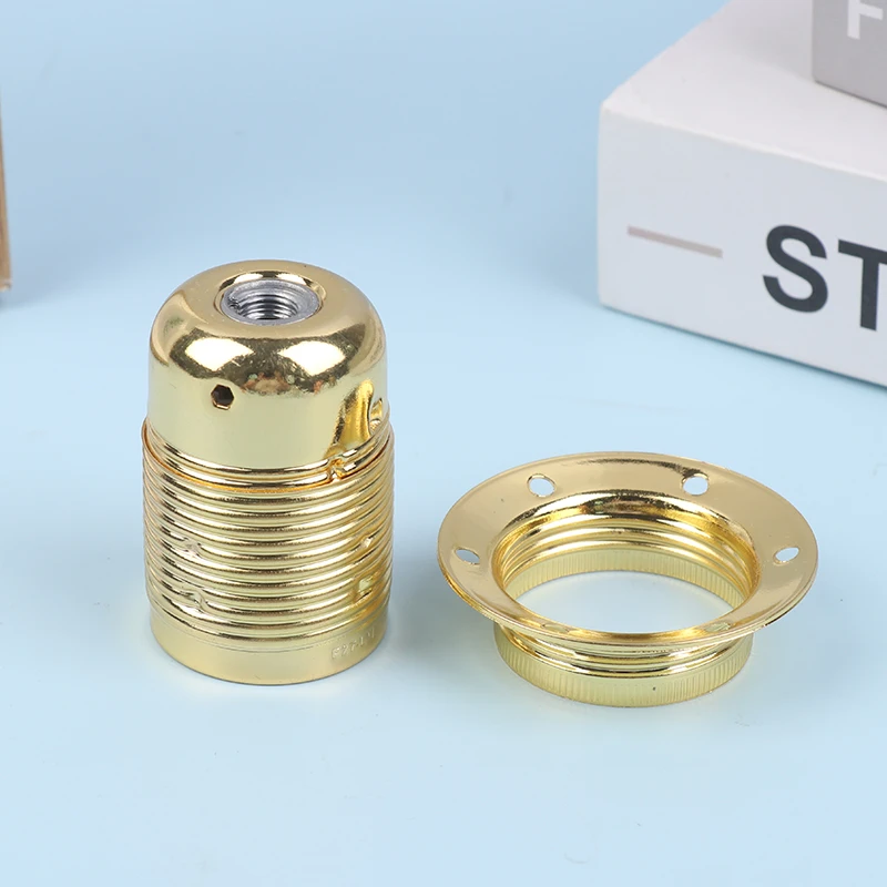 

Металлический патрон E27 KOQZM