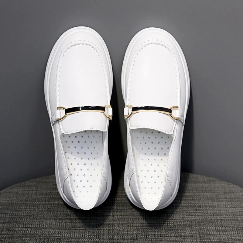 

2022 Women's White Shoes Loafers Flat Casual Sports Shoes Fashion Personality Solid Color Soft Sole Vulcanized Shoes Ladies